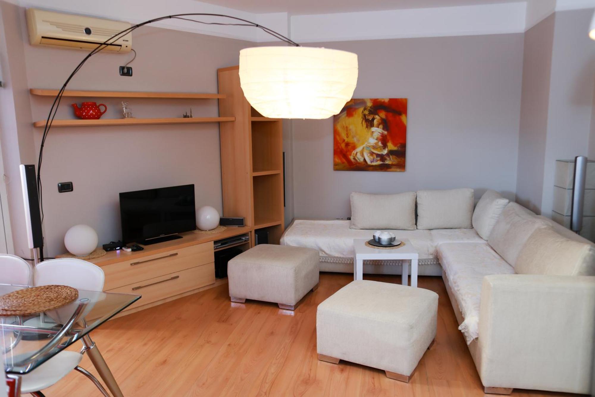 Cherry Apartment Tirana Eksteriør billede